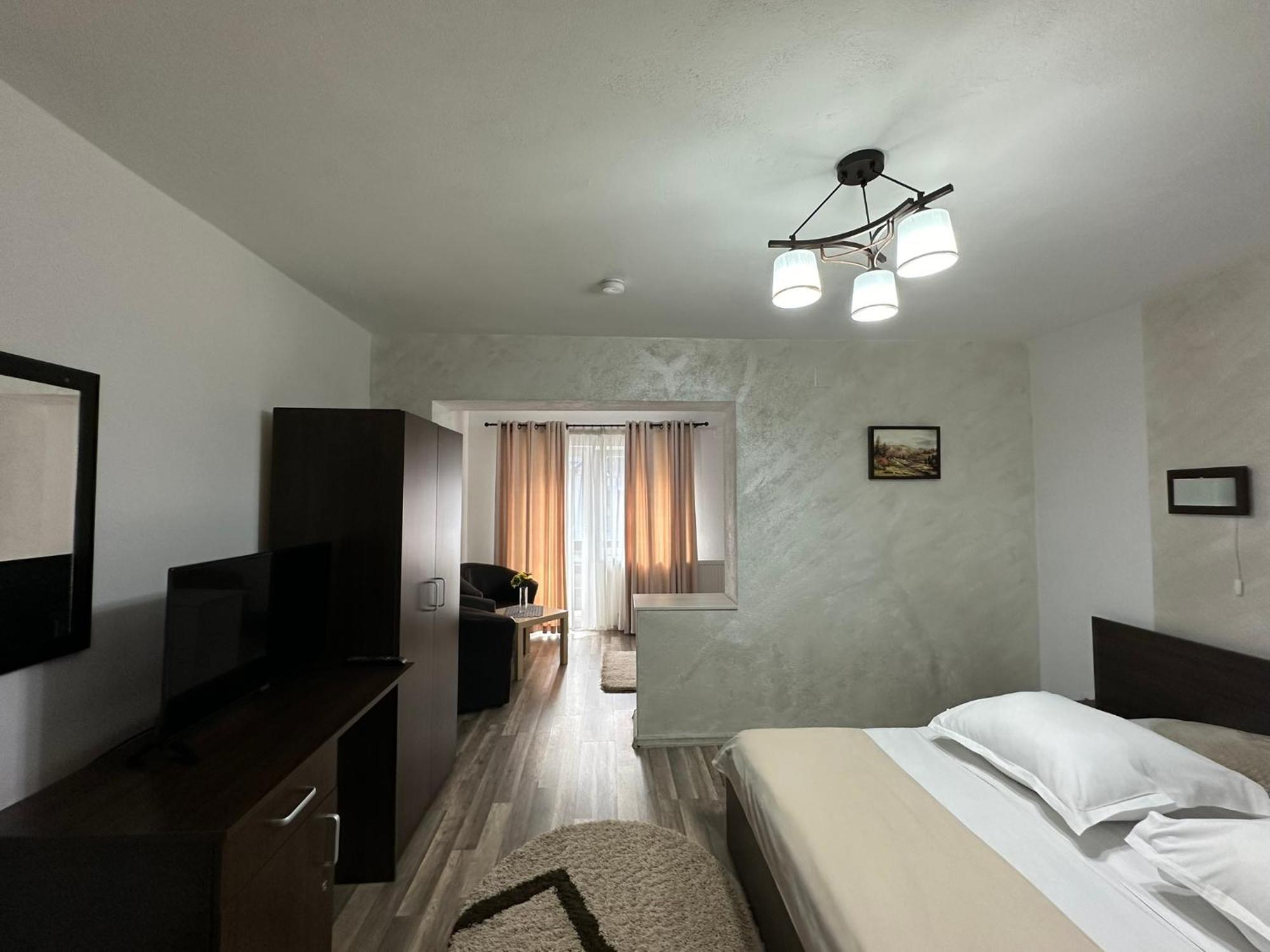Casuta De Langa Izvor Hotel Moeciu De Sus Exterior photo